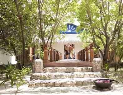 Vivanta by Taj, Coral Reef Hotels in Sri Lanka - Vivanta by Taj, Coral Reef